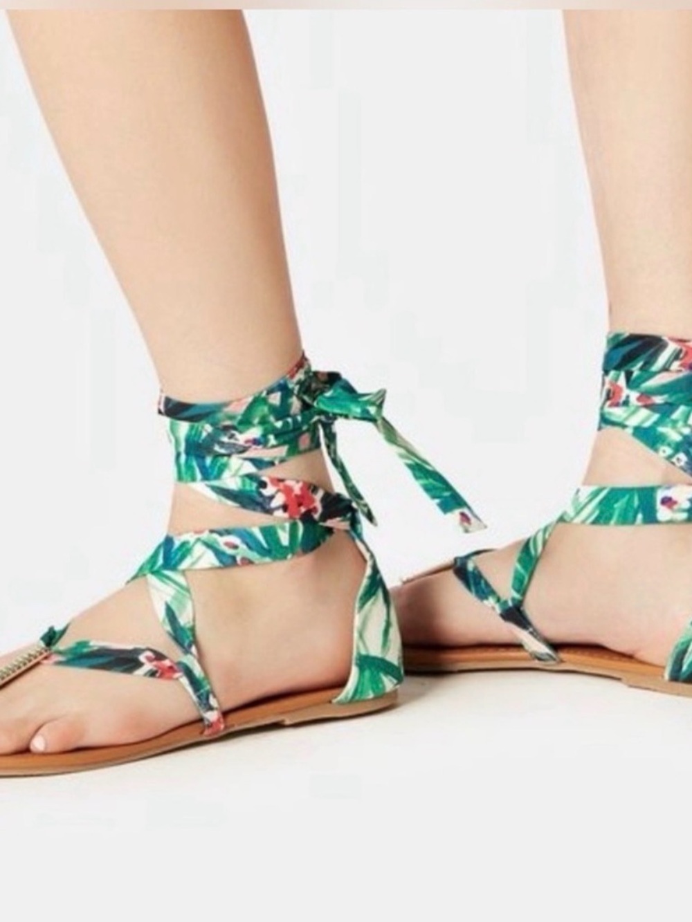 JustFab Lilly Tropical Palm Lace Up Gladiator Sandals Wide Width 8W Green Floral - Picture 6 of 8
